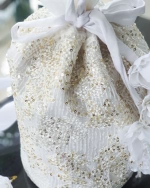 A BELEZA POTLI BAG WHITE